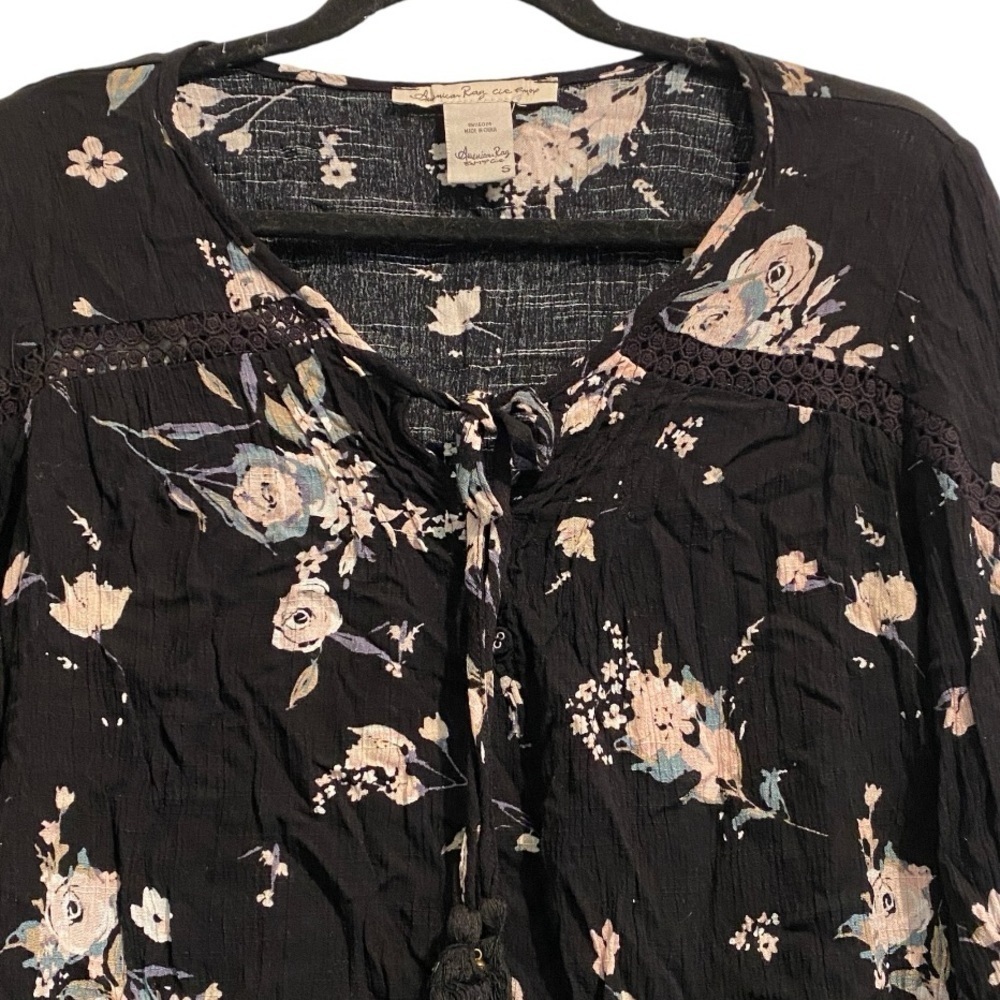 American Rag Floral‎ Top - Picture 3 of 6